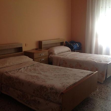 Hostel Alhambra Girona Oda fotoğraf