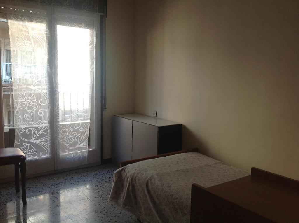 Hostel Alhambra Girona Oda fotoğraf