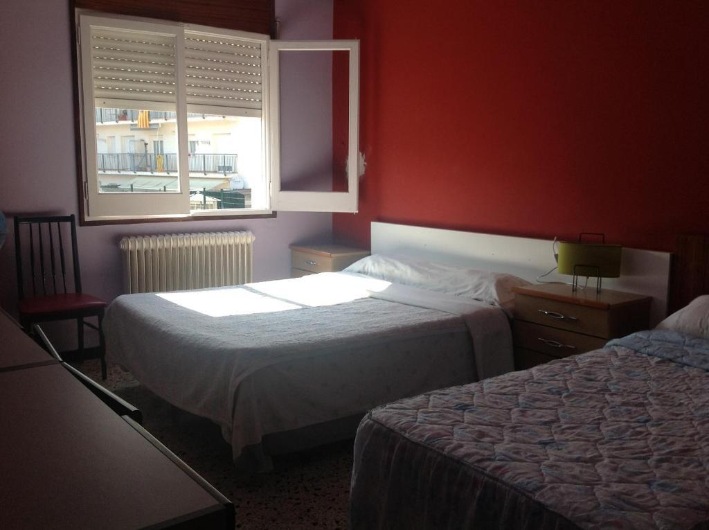Hostel Alhambra Girona Oda fotoğraf