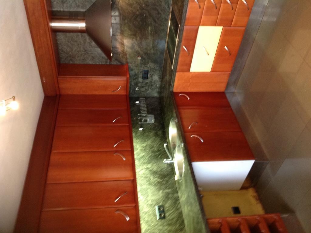 Hostel Alhambra Girona Dış mekan fotoğraf